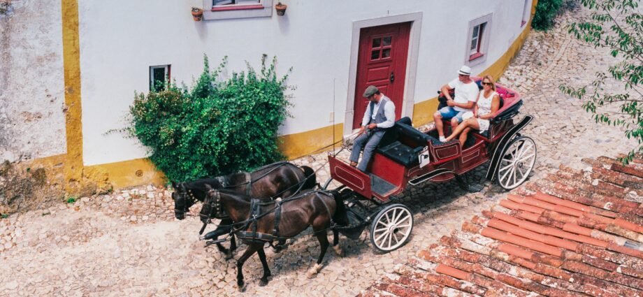 kočár, kočí, kočírovat, Kocs